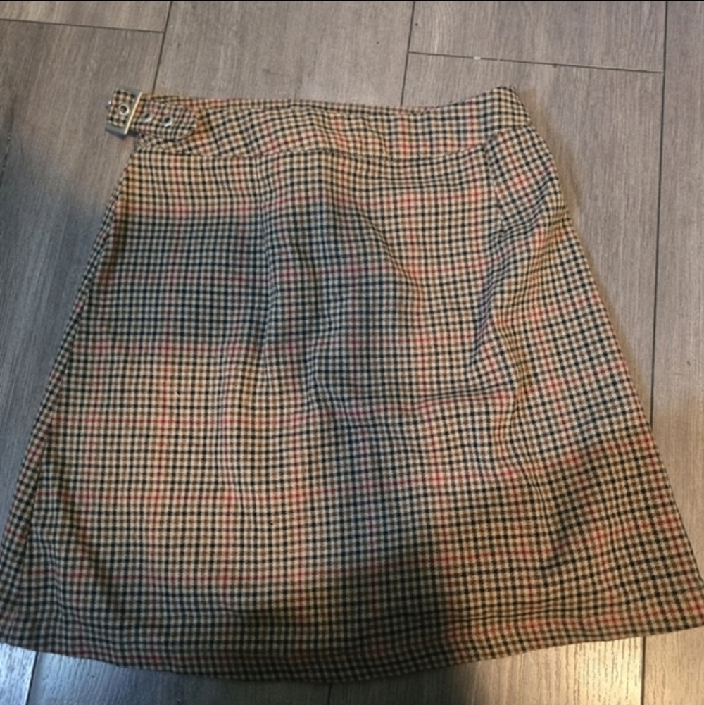 Brandy Melville Houndstooth Skirt - Red and Black